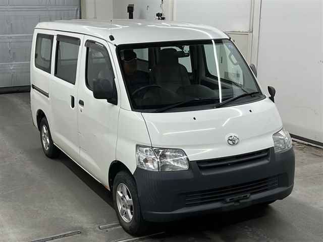 10150 Toyota Town ace van S412M 2012 г. (MIRIVE Saitama)